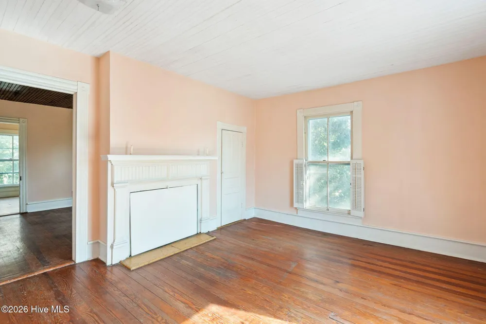 102 Oak Street Chadbourn, NC 28431