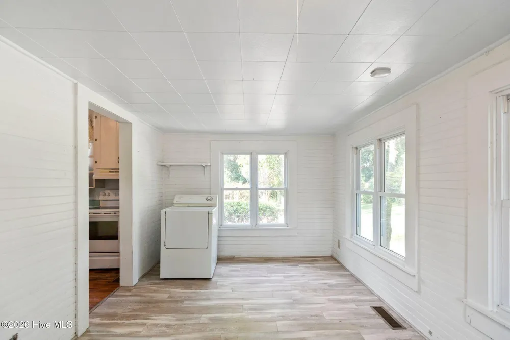 102 Oak Street Chadbourn, NC 28431