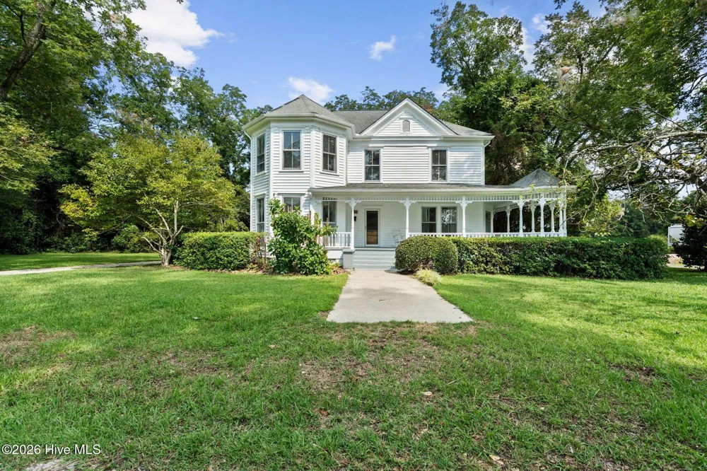 102 Oak Street Chadbourn, NC 28431