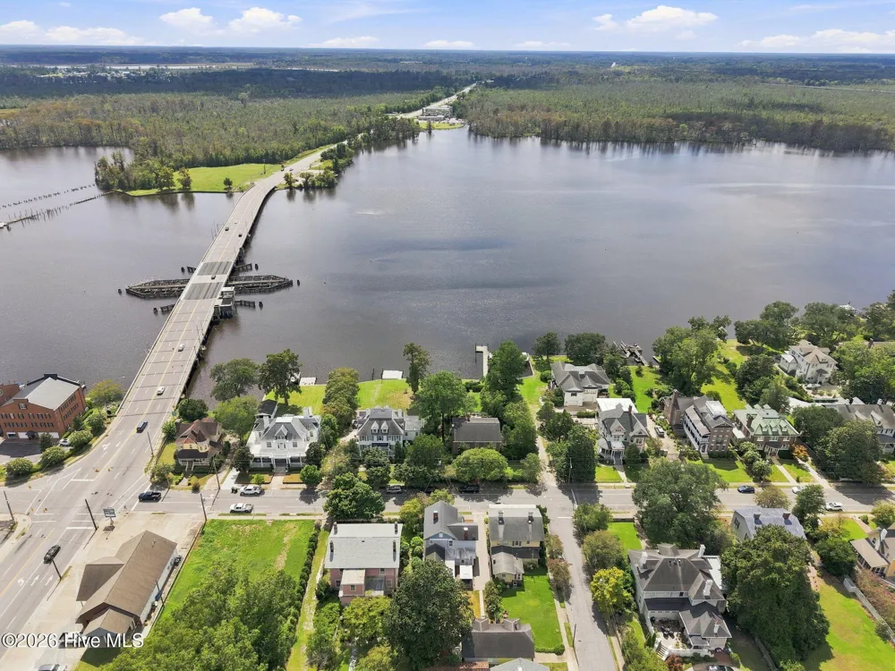 524 W Main Street Washington, NC 27889