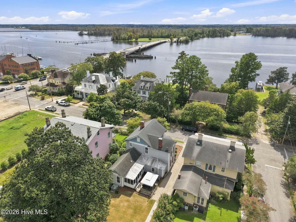 524 W Main Street Washington, NC 27889