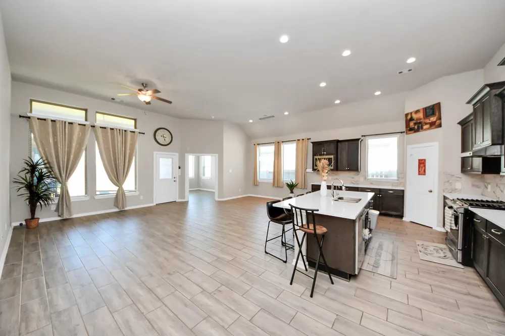 13021 Ocean Breeze Ln Lane La Marque, TX 77568