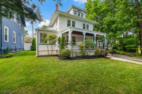 166 Midland Ave