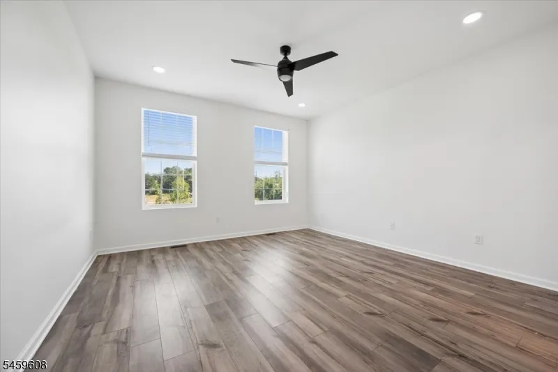 82 Depot Way Dunellen, NJ 08812