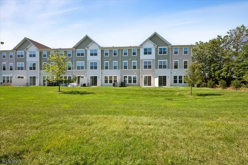 82 Depot Way Dunellen, NJ 08812