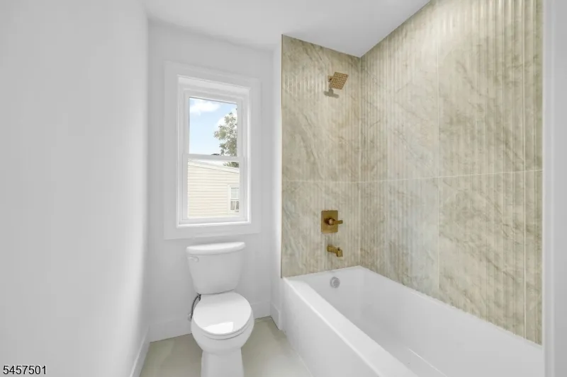 1880 Long Ter Union, NJ 07083