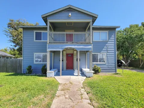 711 Avenue A #3