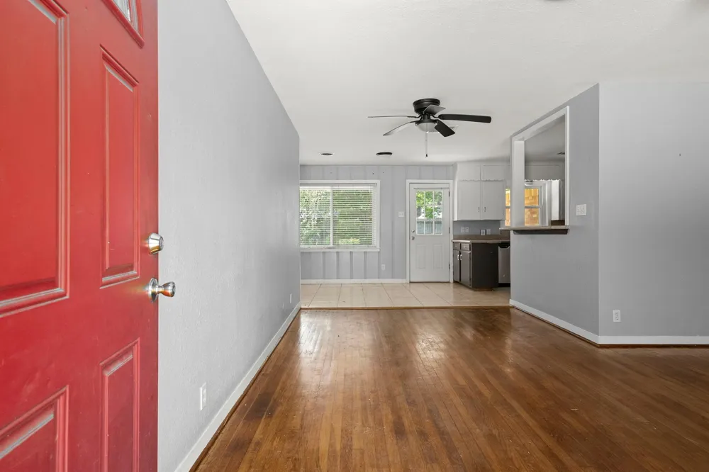 5106 W 43rd Houston, TX 77092