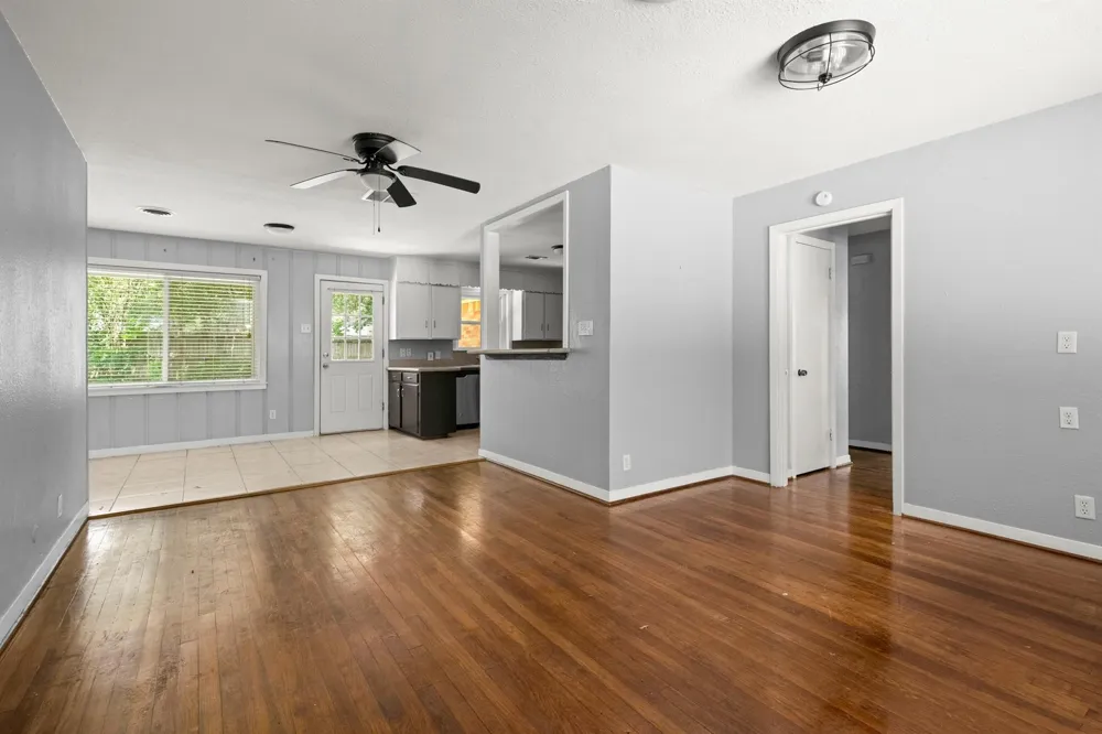 5106 W 43rd Houston, TX 77092