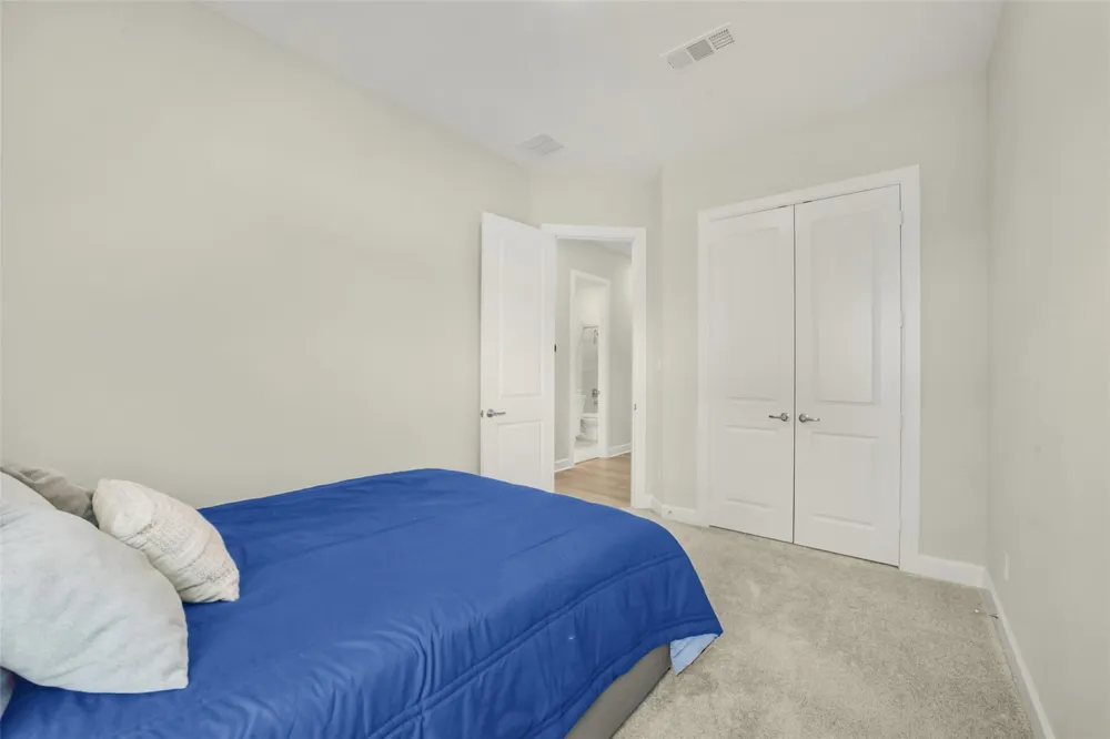 1702 Spring View Friendswood, TX 77546