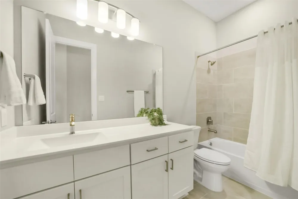 1702 Spring View Friendswood, TX 77546