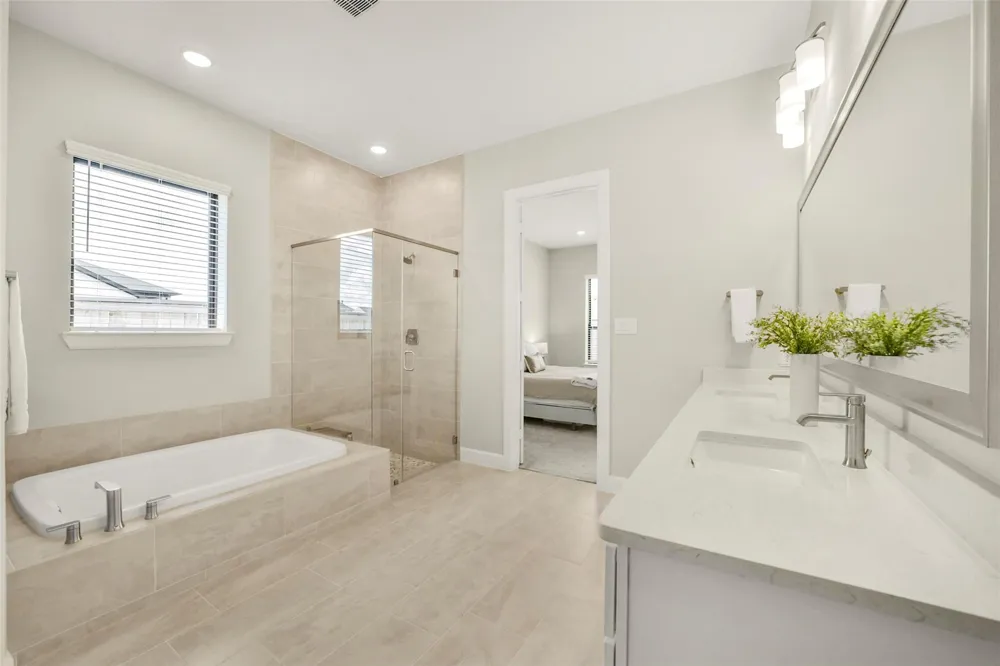 1702 Spring View Friendswood, TX 77546