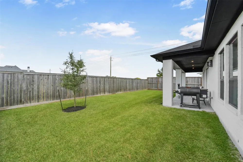 1702 Spring View Friendswood, TX 77546