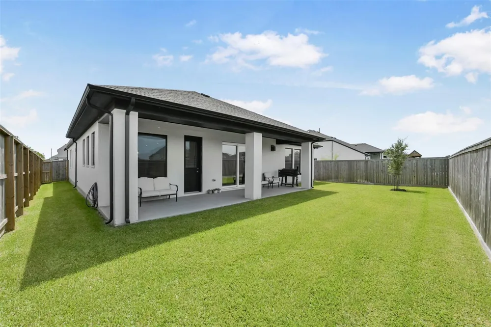 1702 Spring View Friendswood, TX 77546