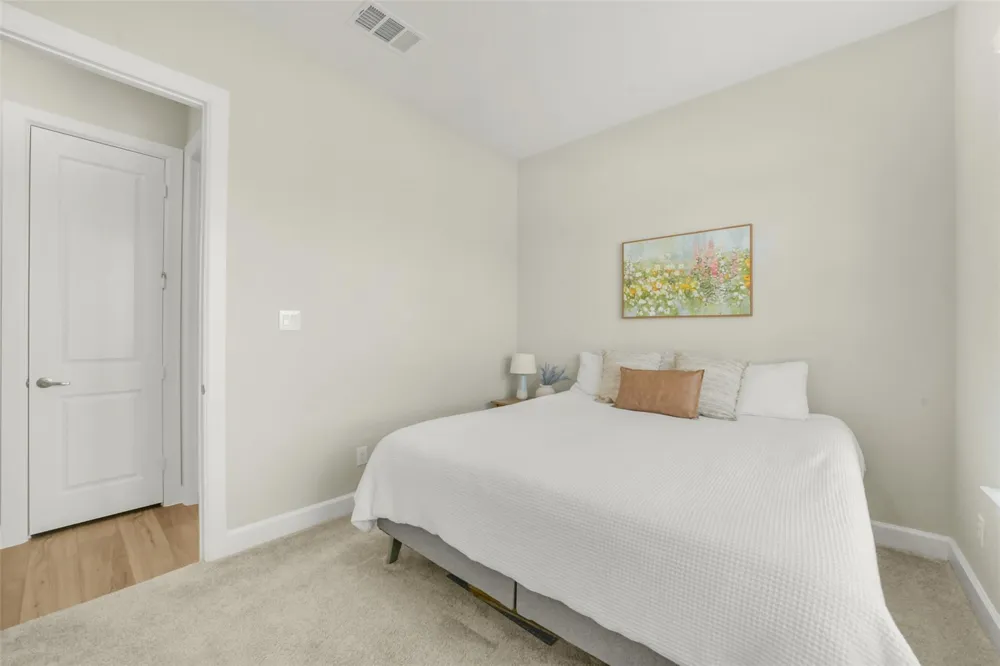 1702 Spring View Friendswood, TX 77546