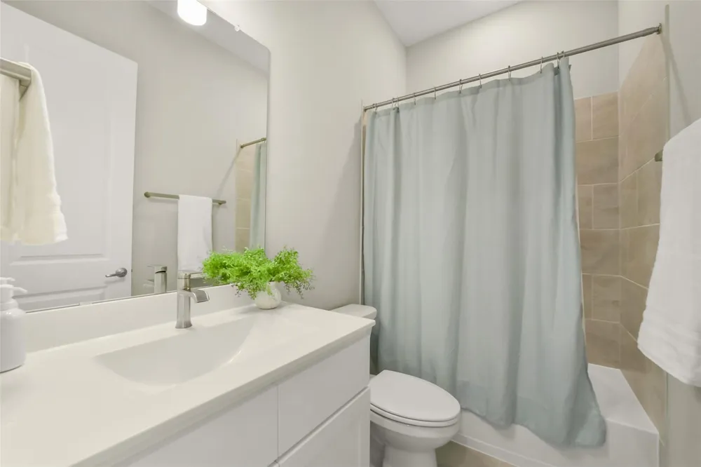 1702 Spring View Friendswood, TX 77546