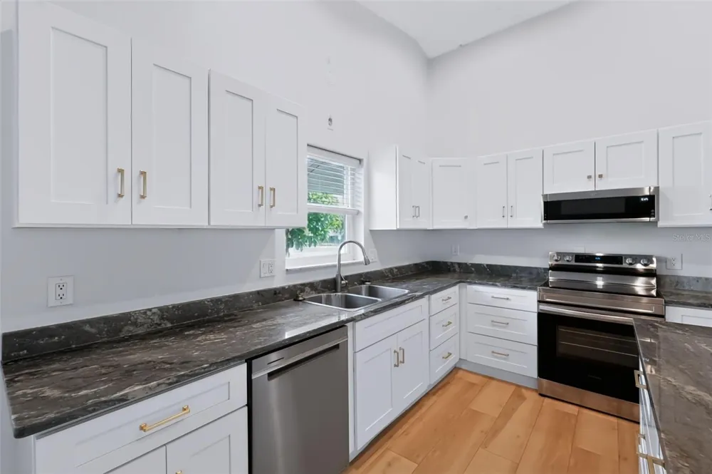 1035 ANCLOTE DRIVE Tarpon Springs, FL 34689