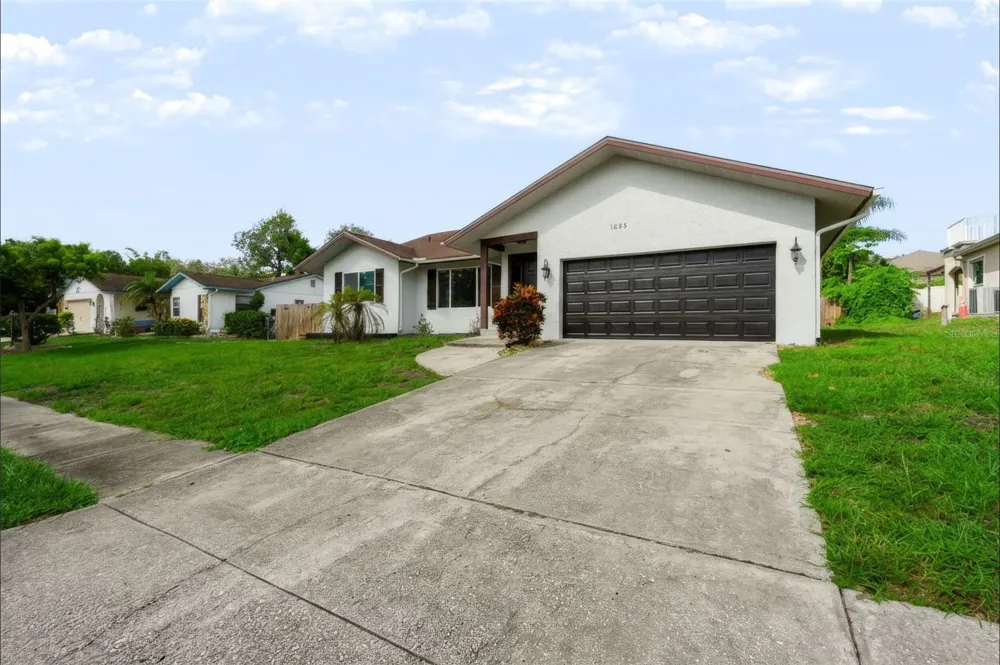 1035 ANCLOTE DRIVE Tarpon Springs, FL 34689