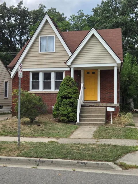505 E Woodland Street