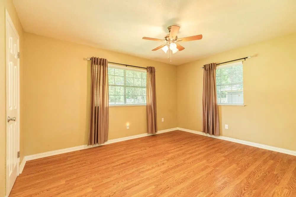 101 Irwin Rd Road West Columbia, TX 77486