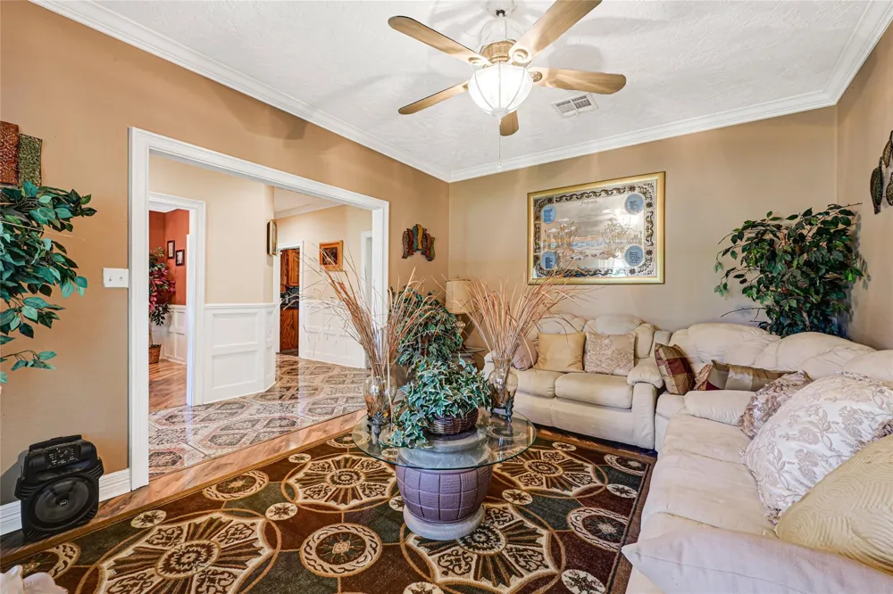 659 Washington Street Liberty, TX 77575