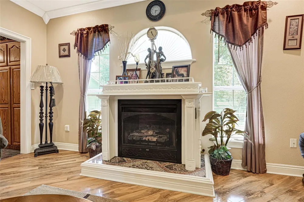 659 Washington Street Liberty, TX 77575