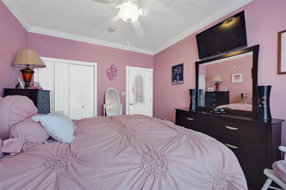 659 Washington Street Liberty, TX 77575