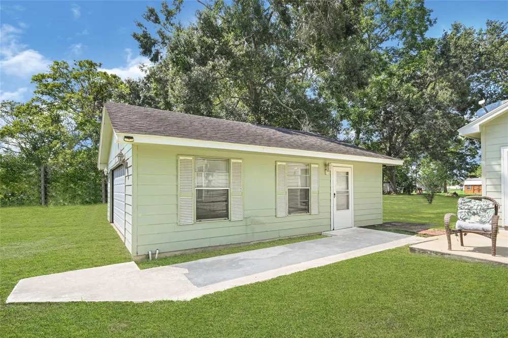 659 Washington Street Liberty, TX 77575