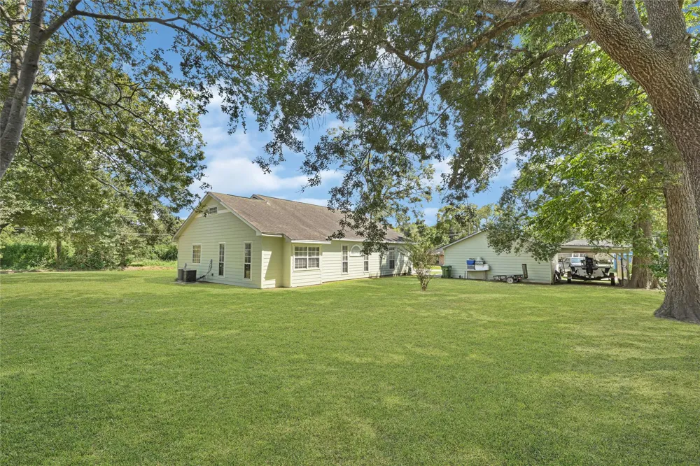 659 Washington Street Liberty, TX 77575