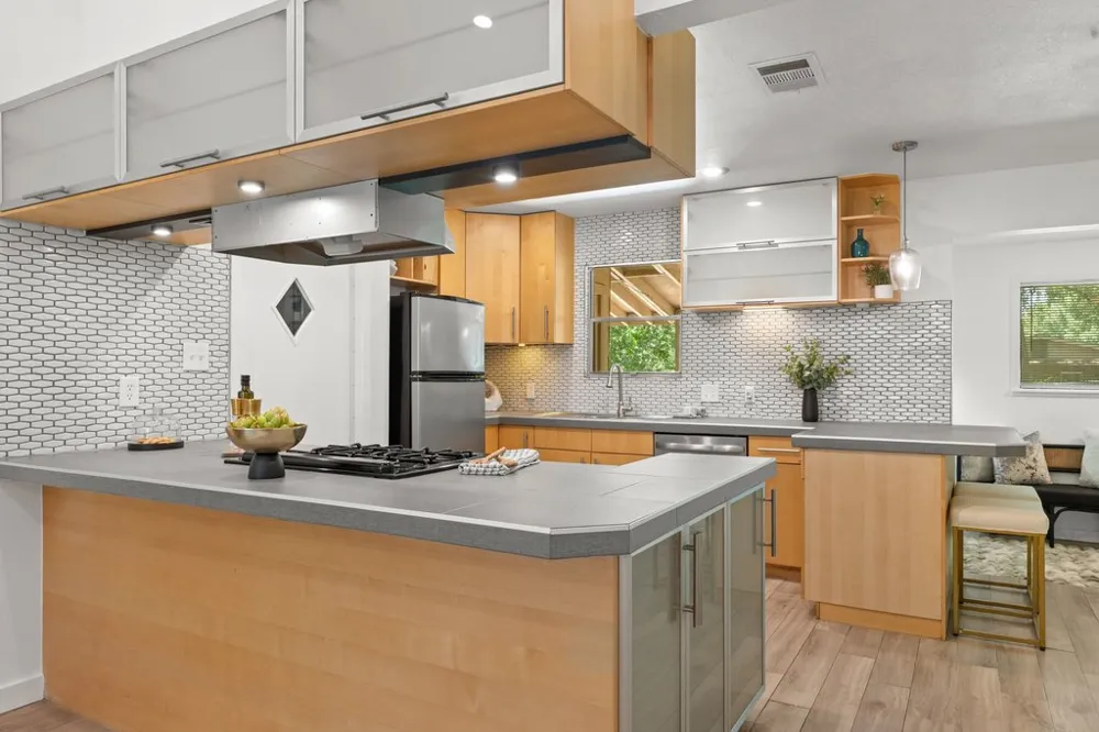4904 Enchanted Lane Austin, TX 78745