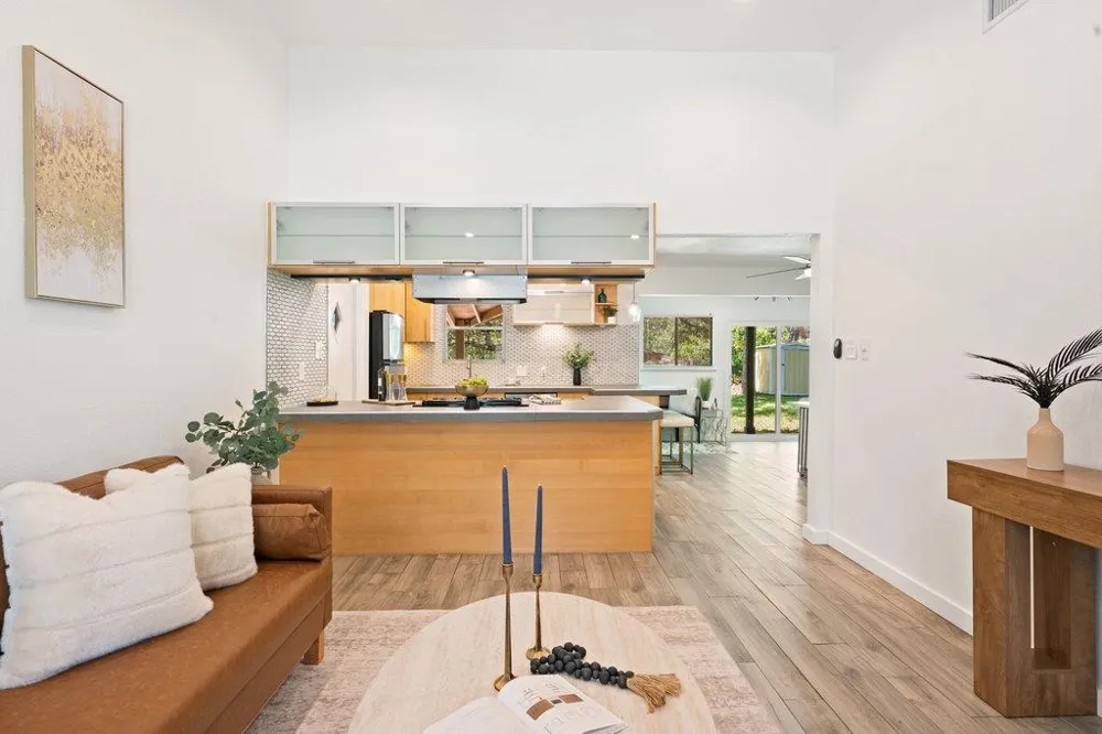 4904 Enchanted Lane Austin, TX 78745