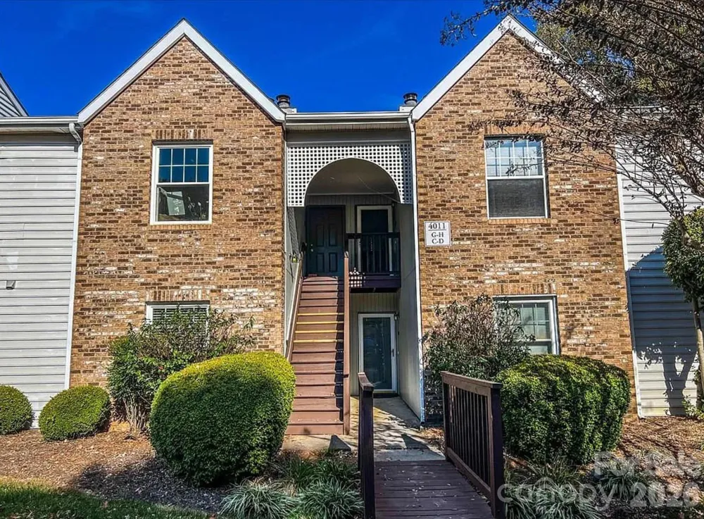 4011 Whirlaway Court #C Clemmons, NC 27012