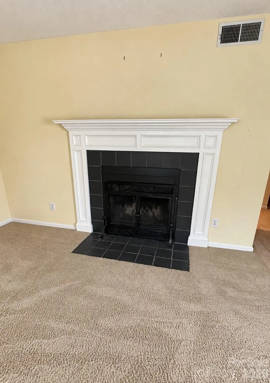 4011 Whirlaway Court #C Clemmons, NC 27012