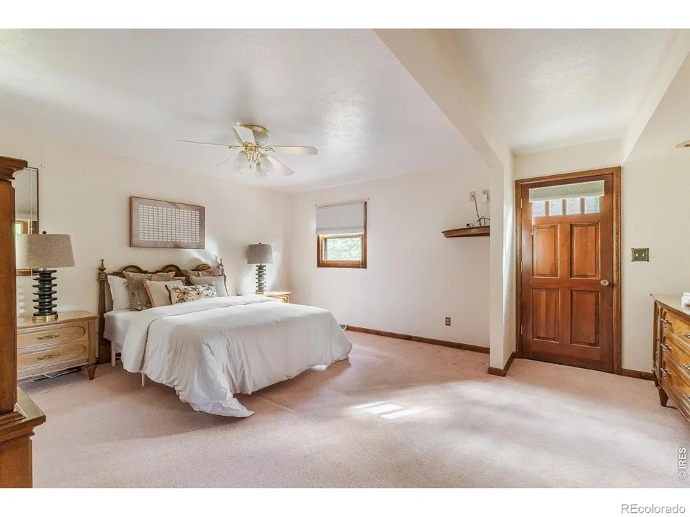 6686 Apache Court Niwot, CO 80503