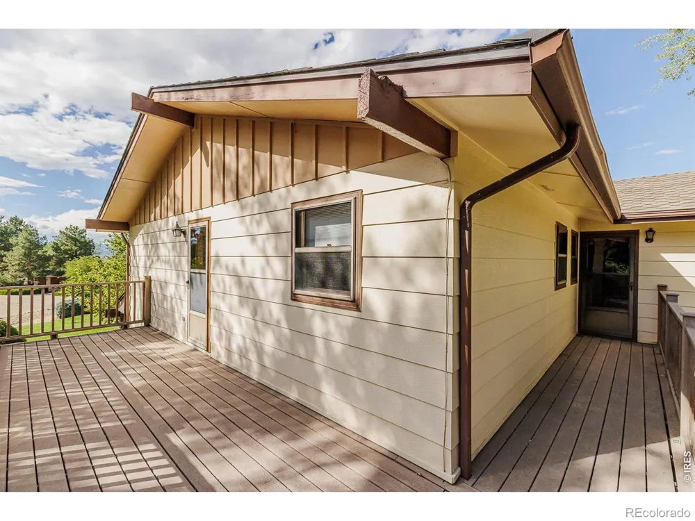 6686 Apache Court Niwot, CO 80503
