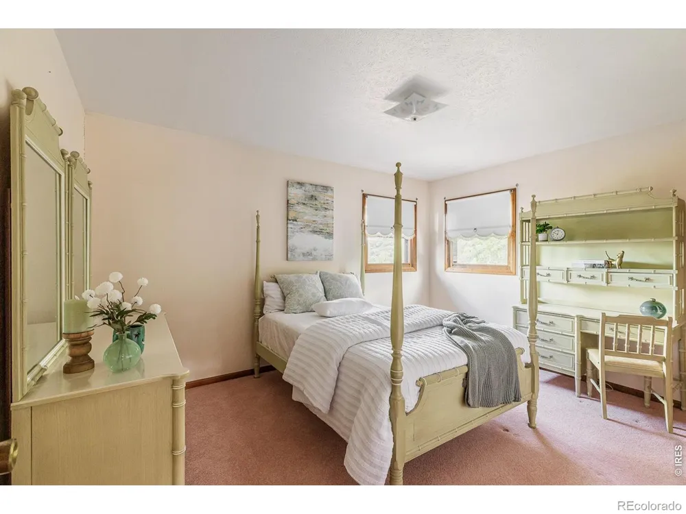 6686 Apache Court Niwot, CO 80503