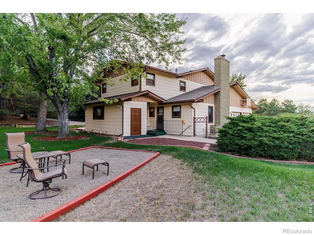 6686 Apache Court Niwot, CO 80503