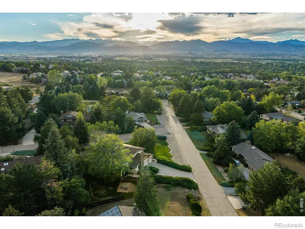 6686 Apache Court Niwot, CO 80503