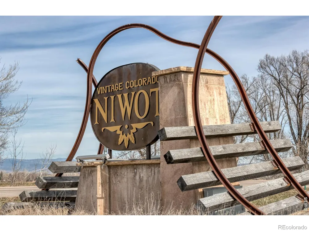 6686 Apache Court Niwot, CO 80503