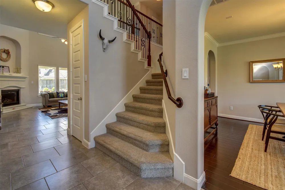 25710 Oakwood Knoll Drive Katy, TX 77494