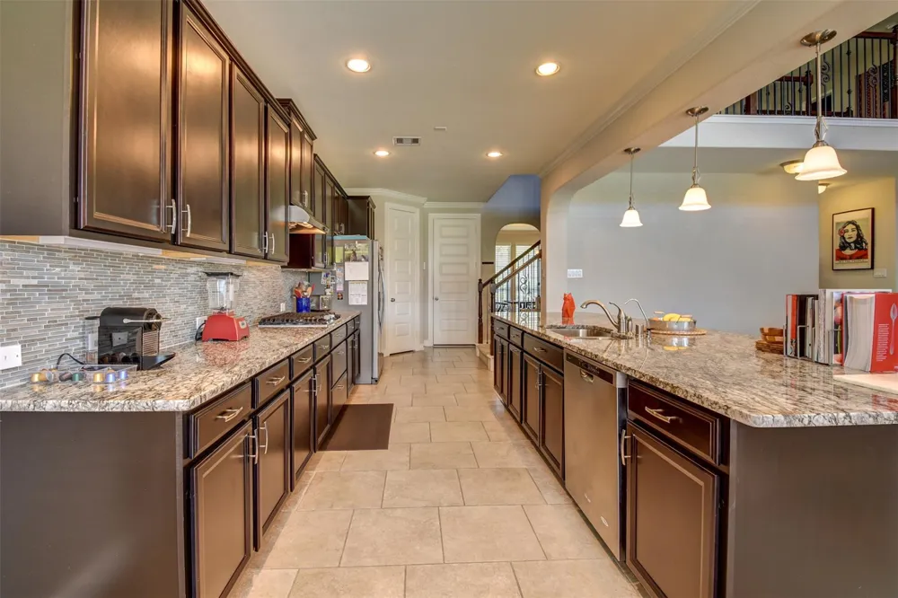 25710 Oakwood Knoll Drive Katy, TX 77494