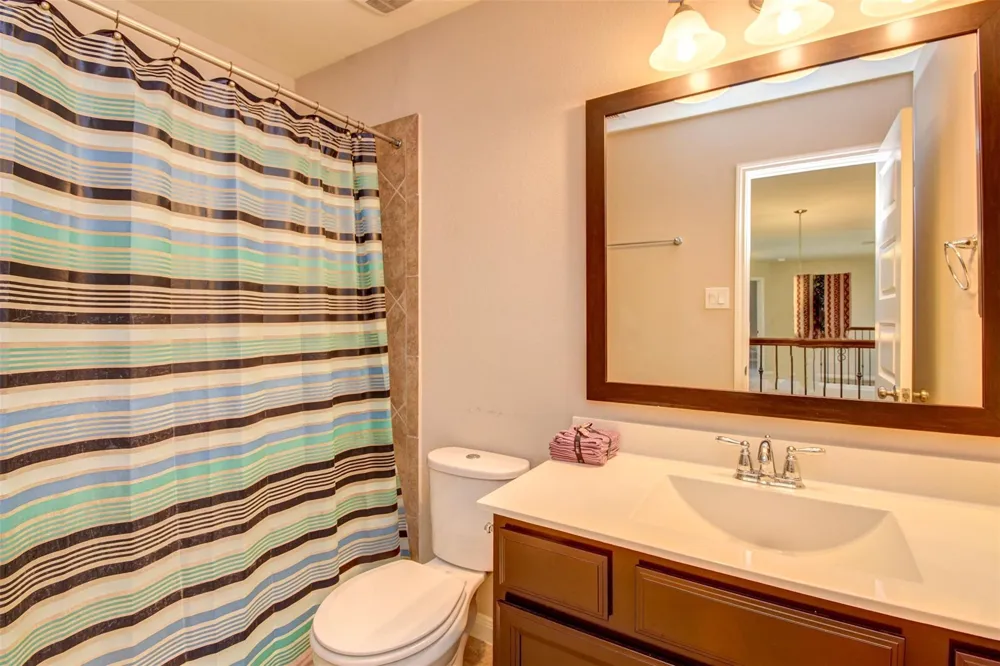 25710 Oakwood Knoll Drive Katy, TX 77494
