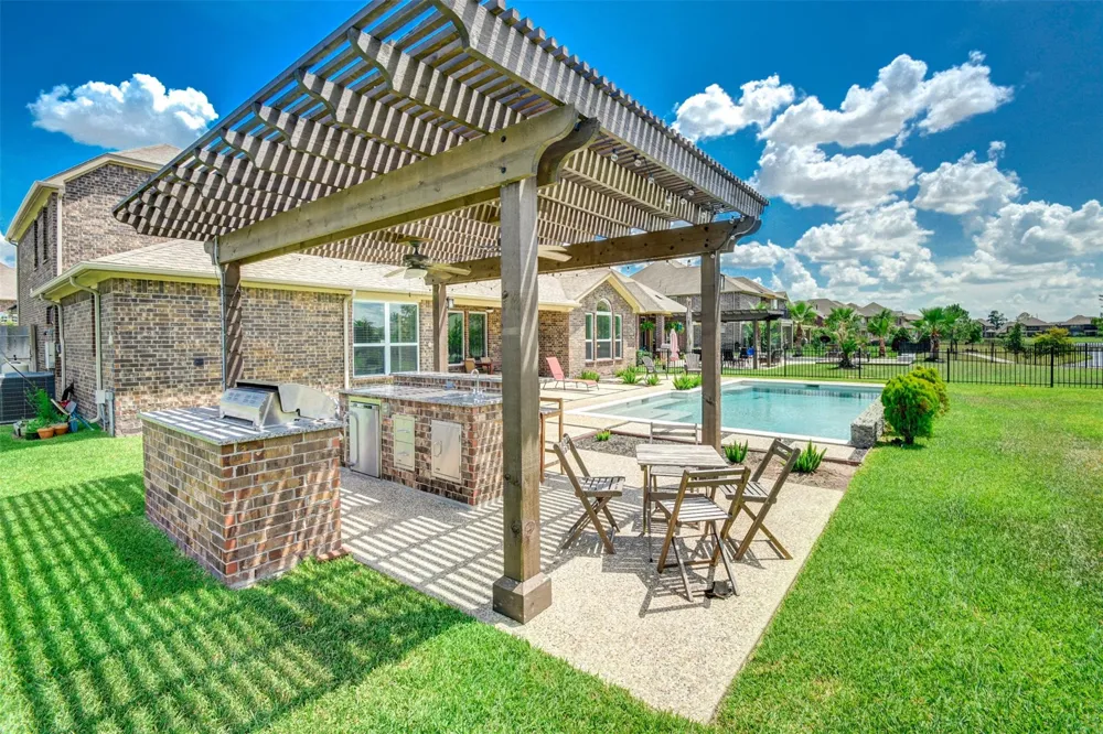 25710 Oakwood Knoll Drive Katy, TX 77494
