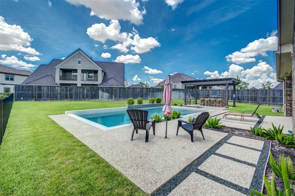 25710 Oakwood Knoll Drive Katy, TX 77494