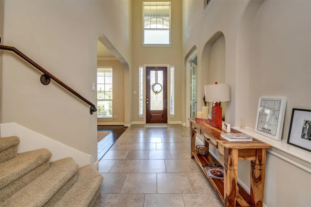 25710 Oakwood Knoll Drive Katy, TX 77494