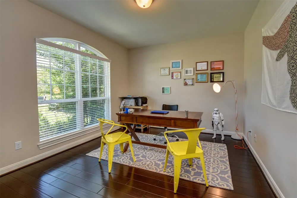 25710 Oakwood Knoll Drive Katy, TX 77494