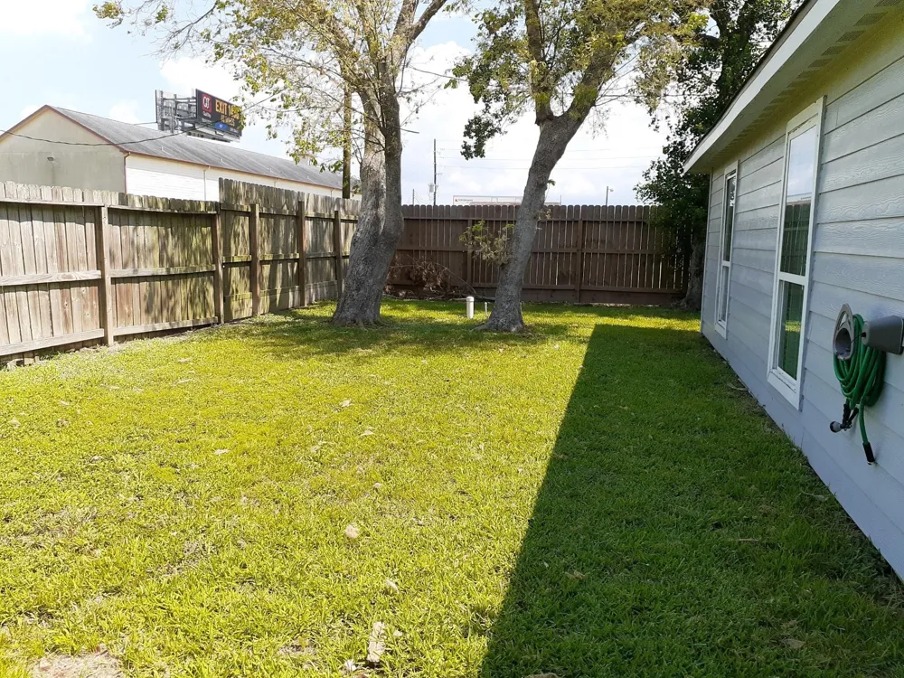 3319 Houston Street Rosenberg, TX 77471