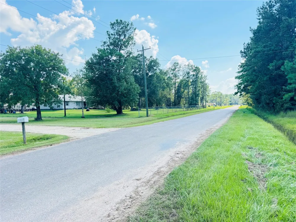 2736 Whitetail Forest Road Kountze, TX 77625