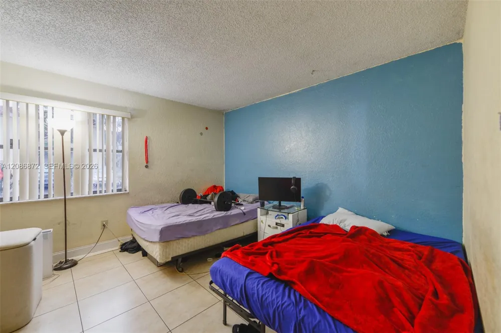 20005 NE 3rd Ct #3 Miami, FL 33179