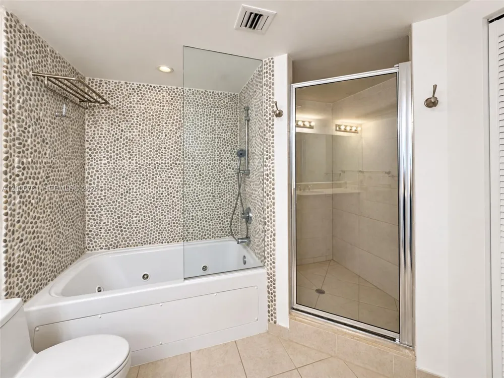16699 Collins Ave #1610 Sunny Isles Beach, FL 33160